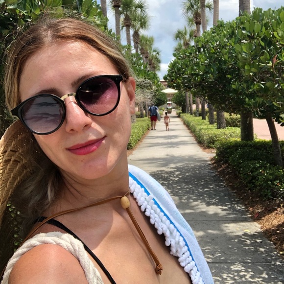 Meet your Posher, Nadezhda - Picture 1 of 7